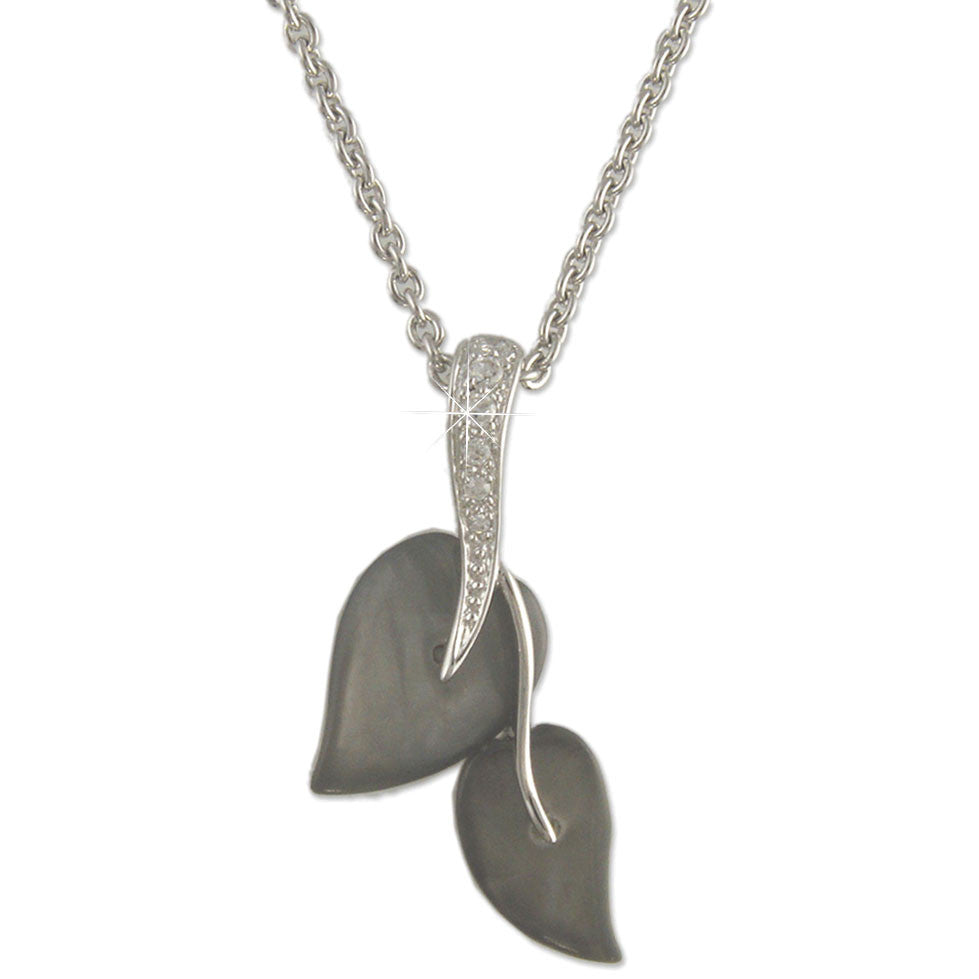 Necklaces & Pendants