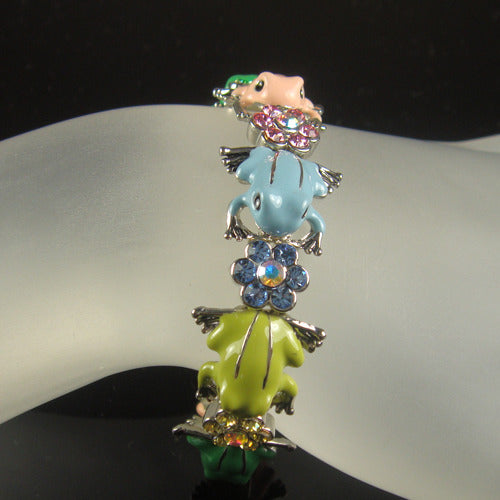 GB2439 | Cute Rhodium Plated Austrian Crystal Green Frog with Flower Stretch Bracelet
